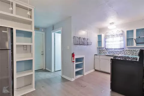 Kitchen - 523 Apache, Abilene, TX 79601 photo 1 of 3