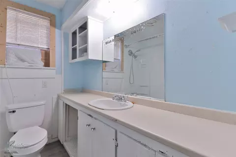Bath - 523 Apache, Abilene, TX 79601 photo 1 of 3