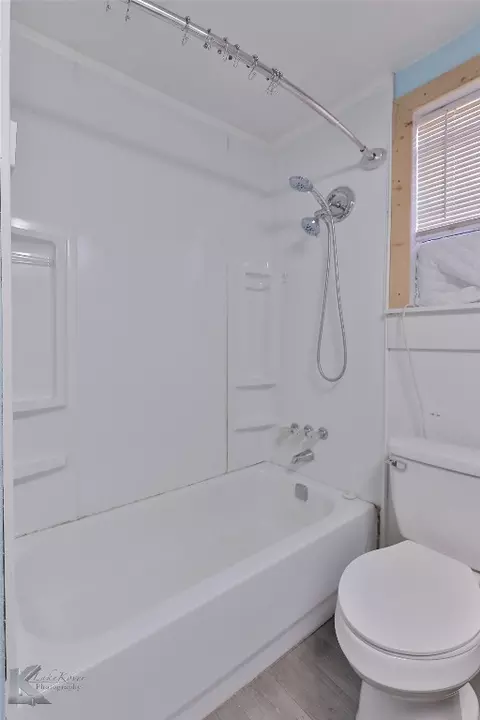 Bath - 523 Apache, Abilene, TX 79601 photo 3 of 3
