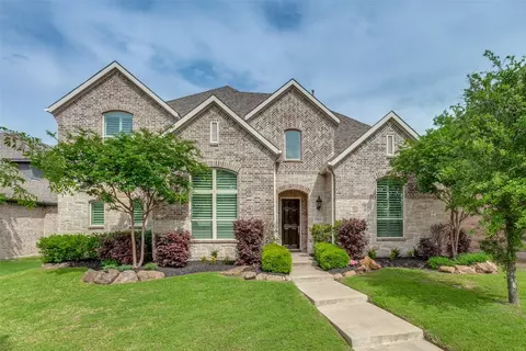 1105 Damsel Caitlyn Dr, Lewisville, TX 75056
