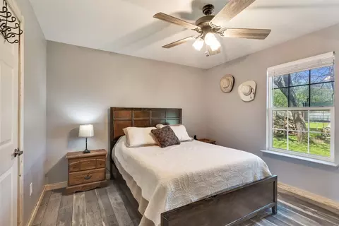 Bedroom - 309 E Franklin Ave, Electra, TX 76360 photo 1 of 4