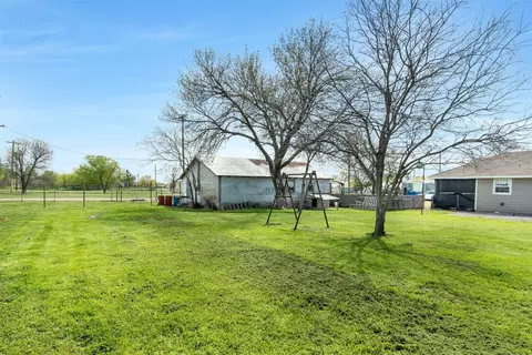 View/Area - 309 E Franklin Ave, Electra, TX 76360 photo 1 of 1