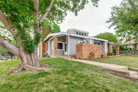 292 W Corporate Dr, Lewisville, TX 75067