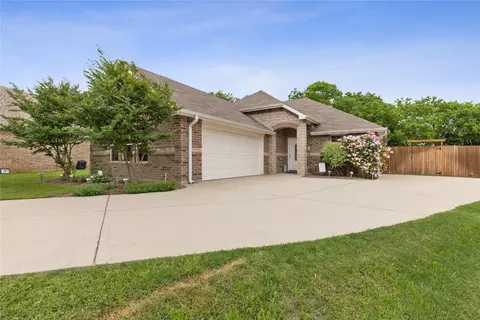 130 Gable Ct, Denton, TX 76209