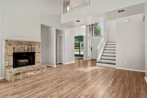 7325 Cross Keys Dr, North Richland Hills, TX 76182