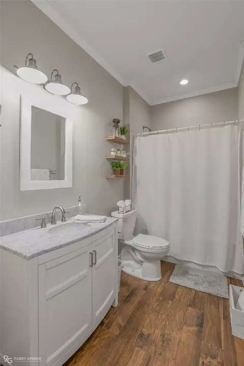 Bath - 2165 Evergreen Rd, Minden, LA 71055 photo 5 of 5