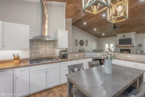 Dining - 2165 Evergreen Rd, Minden, LA 71055 photo 1 of 1