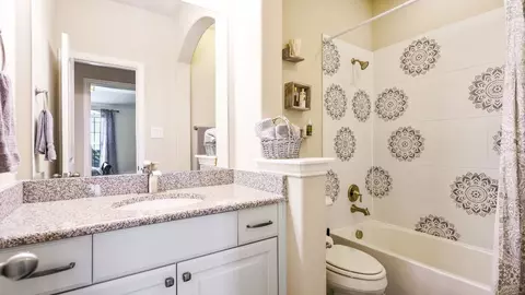 Bath - 6513 Elderberry Way, Argyle, TX 76226 photo 5 of 7