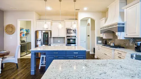 Kitchen - 6513 Elderberry Way, Argyle, TX 76226 photo 4 of 4