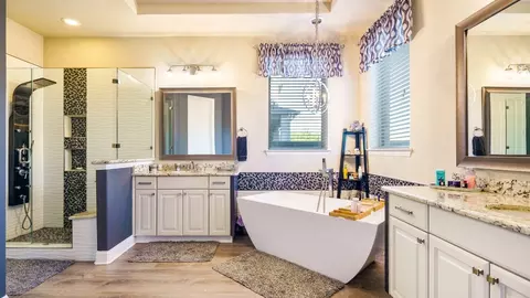 Bath - 6513 Elderberry Way, Argyle, TX 76226 photo 2 of 7