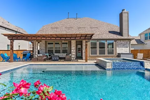 5904 Hightower St, Aubrey, TX 76227