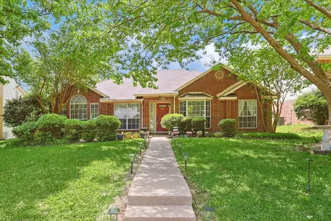 1907 Elm Creek Dr, Garland, TX 75040