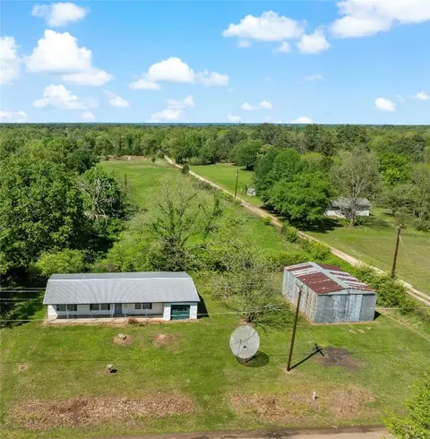 979 Cr 45080 Rd, Powderly, TX 75473
