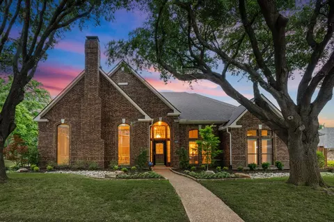 2328 Aberdeen Bnd, Carrollton, TX 75007