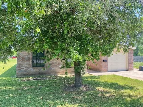 3017 Dillard St, Fort Worth, TX 76105