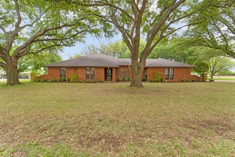 16074 Stanley Ct, Forney, TX 75126