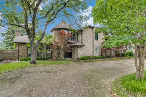 9206 Moss Haven Dr, Dallas, TX 75231