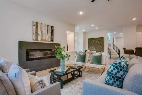947 Liberty St, Dallas, TX 75204