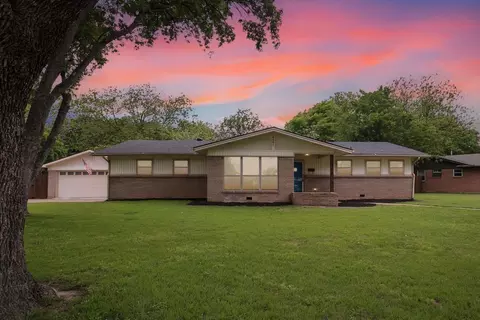 4201 Keeter Dr, North Richland Hills, TX 76180