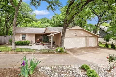 904 N Bowen Rd, Arlington, TX 76012
