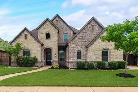 8725 Shadywood Ln, North Richland Hills, TX 76182