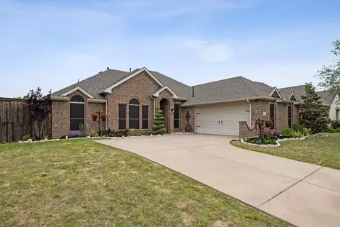 1021 Hondo Ln, Forney, TX 75126