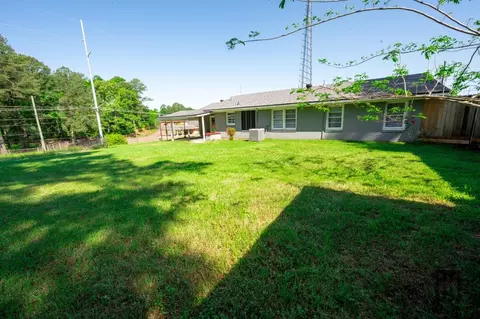 Exterior - 302 Britt St, Minden, LA 71055 photo 4 of 6