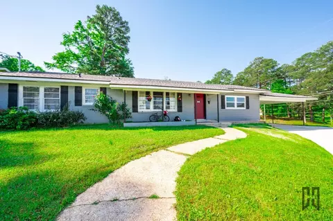 Exterior - 302 Britt St, Minden, LA 71055 photo 2 of 6