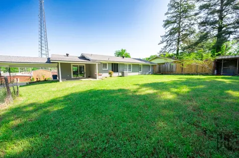 Exterior - 302 Britt St, Minden, LA 71055 photo 3 of 6