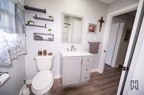 Bath - 302 Britt St, Minden, LA 71055 photo 1 of 3