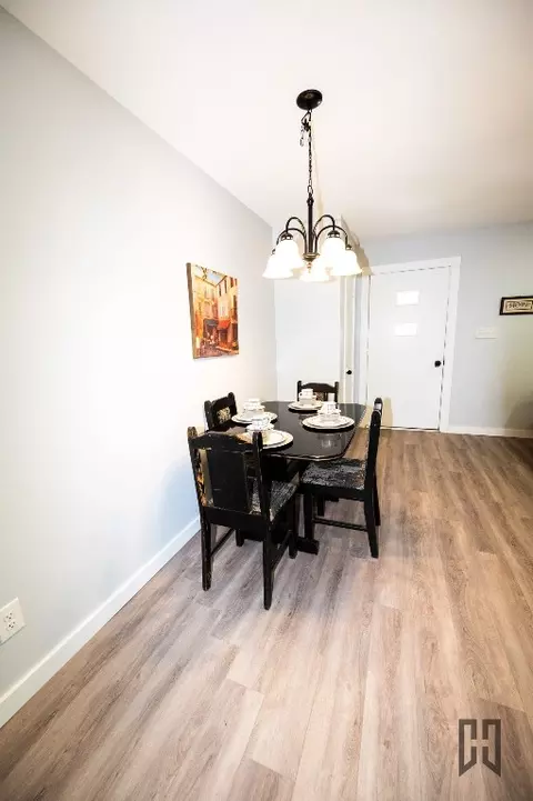 Dining - 302 Britt St, Minden, LA 71055 photo 2 of 2