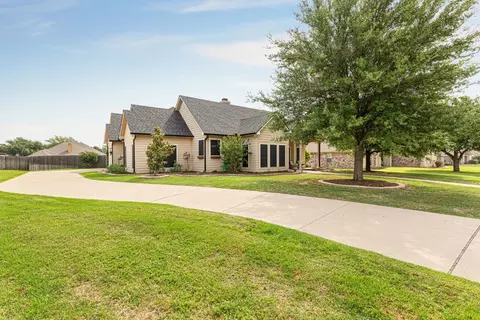 509 Hawkins Ct, Robinson, TX 76706