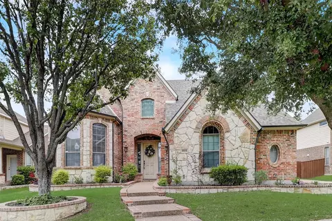 6823 Promontory Dr, Grand Prairie, TX 75054