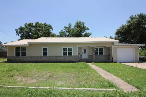 202 E Tyler St, Mexia, TX 76667