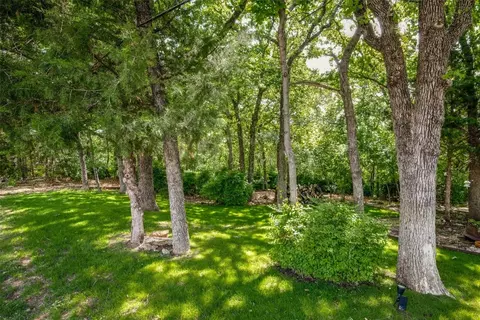 215 Scenic Dr, Highland Village, TX 75077