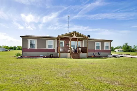 324 Oak Hollow Ln, Sherman, TX 75092