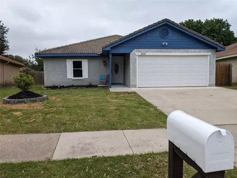 3515 Alexandria Dr, Arlington, TX 76015