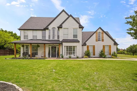 2812 S Lakeview Dr, Cedar Hill, TX 75104