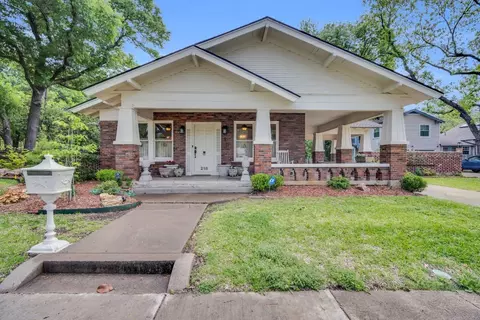 218 University Ave, Waxahachie, TX 75165