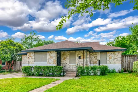 1327 Crestridge Dr, Mesquite, TX 75149
