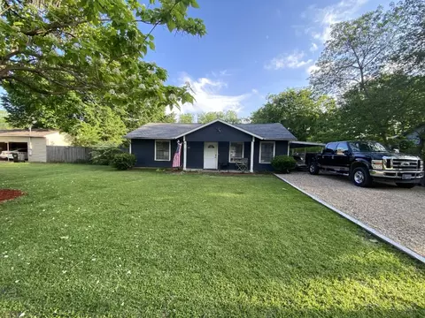 1219 Stanford St, Greenville, TX 75401