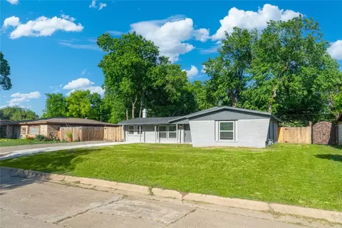 2816 Cecil Dr, Richland Hills, TX 76118