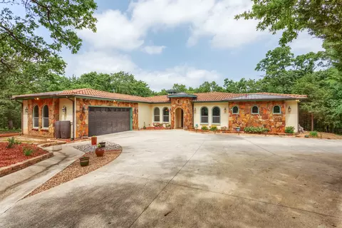 135 Aletha Ln, Sherman, TX 75092