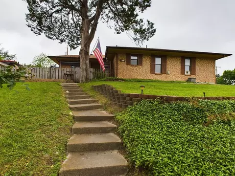 1703 Cliffcrest Dr, Duncanville, TX 75137