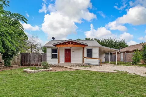 8819 Wilbur St, White Settlement, TX 76108
