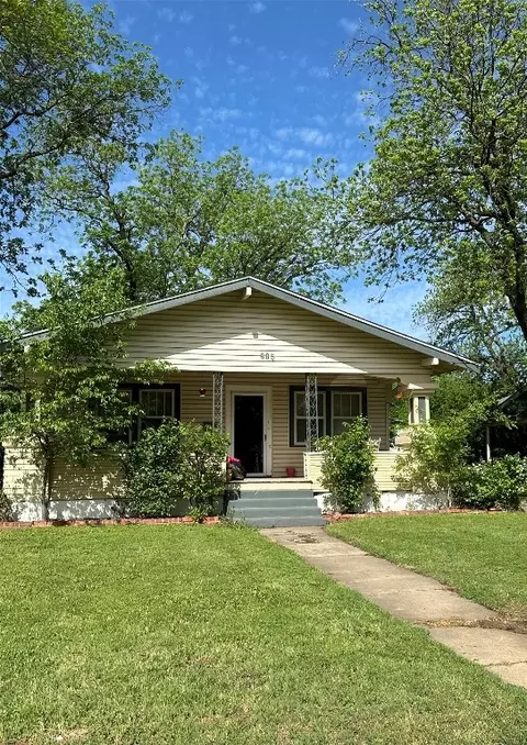 605 S Bassett St, Eastland, TX 76448
