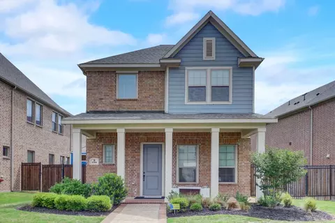 4504 Bronze Oak Ln, Arlington, TX 76005
