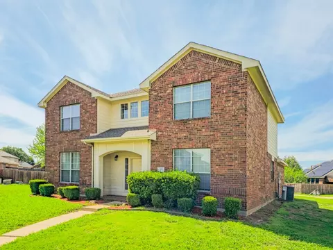 311 Balsam Grove Ct, Desoto, TX 75115