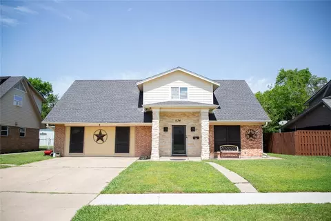 534 Blueberry Ln, Grand Prairie, TX 75052