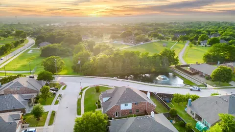 1098 Austin Dr, Melissa, TX 75454